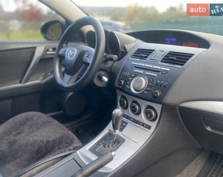 Чорний Мазда 3, об'ємом двигуна 1.6 л та пробігом 256 тис. км за 6999 $, фото 26 на Automoto.ua