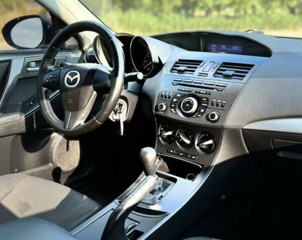 Чорний Мазда 3, об'ємом двигуна 2 л та пробігом 182 тис. км за 6999 $, фото 7 на Automoto.ua