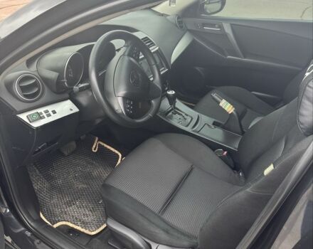 Чорний Мазда 3, об'ємом двигуна 2 л та пробігом 173 тис. км за 7200 $, фото 4 на Automoto.ua