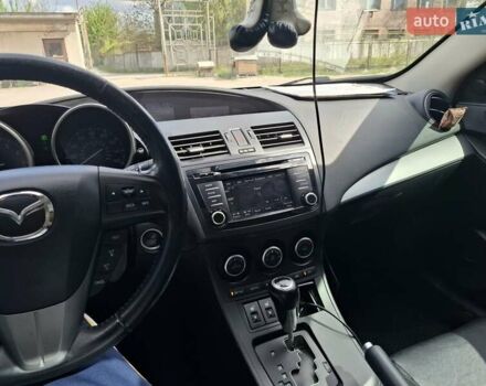 Черный Мазда 3, объемом двигателя 2 л и пробегом 264 тыс. км за 8500 $, фото 11 на Automoto.ua