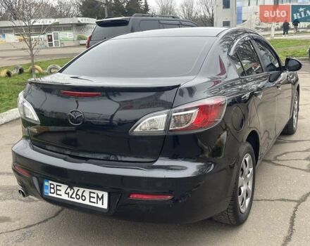 Черный Мазда 3, объемом двигателя 2 л и пробегом 284 тыс. км за 7300 $, фото 3 на Automoto.ua