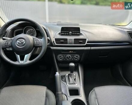 Черный Мазда 3, объемом двигателя 2 л и пробегом 124 тыс. км за 10300 $, фото 7 на Automoto.ua