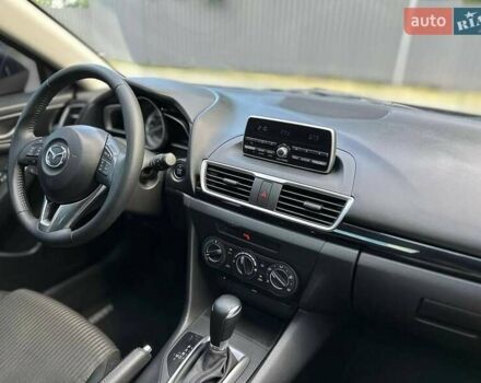 Черный Мазда 3, объемом двигателя 2 л и пробегом 124 тыс. км за 10300 $, фото 8 на Automoto.ua
