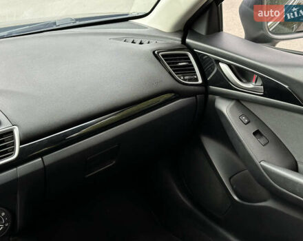 Мазда 3 2013 у Одесі на Automoto.ua Чорний Мазда 3, об'ємом двигуна 2 л та пробігом 168 тис. км за 11000 $, фото 12 на Automoto.ua