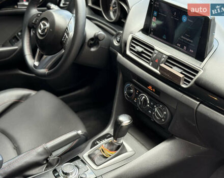 Черный Мазда 3, объемом двигателя 2 л и пробегом 198 тыс. км за 10500 $, фото 17 на Automoto.ua