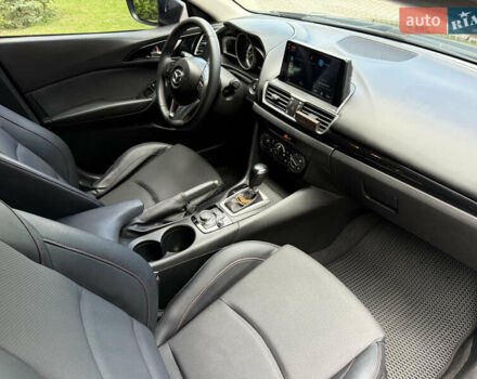 Черный Мазда 3, объемом двигателя 2 л и пробегом 198 тыс. км за 10500 $, фото 16 на Automoto.ua