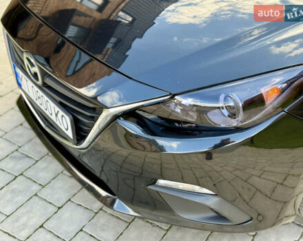 Черный Мазда 3, объемом двигателя 2 л и пробегом 198 тыс. км за 10500 $, фото 3 на Automoto.ua