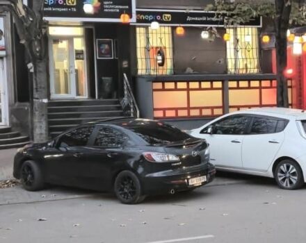 Черный Мазда 3, объемом двигателя 2 л и пробегом 119 тыс. км за 8000 $, фото 1 на Automoto.ua