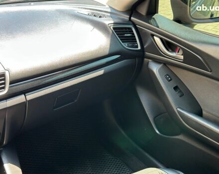 Черный Мазда 3, объемом двигателя 2 л и пробегом 196 тыс. км за 9990 $, фото 16 на Automoto.ua