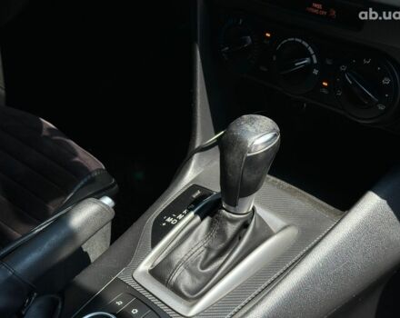 Черный Мазда 3, объемом двигателя 2 л и пробегом 196 тыс. км за 9990 $, фото 21 на Automoto.ua