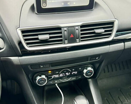 Черный Мазда 3, объемом двигателя 1.5 л и пробегом 143 тыс. км за 9200 $, фото 28 на Automoto.ua