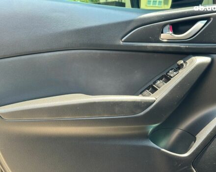 Черный Мазда 3, объемом двигателя 2 л и пробегом 196 тыс. км за 9990 $, фото 8 на Automoto.ua