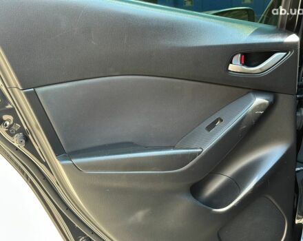 Черный Мазда 3, объемом двигателя 2 л и пробегом 196 тыс. км за 9990 $, фото 12 на Automoto.ua