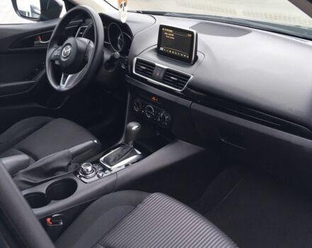 Черный Мазда 3, объемом двигателя 2 л и пробегом 173 тыс. км за 11900 $, фото 4 на Automoto.ua