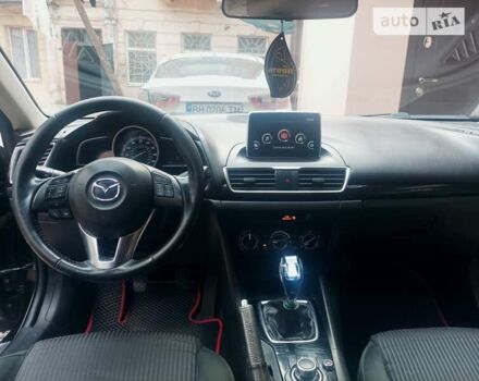 Черный Мазда 3, объемом двигателя 2 л и пробегом 265 тыс. км за 7900 $, фото 9 на Automoto.ua