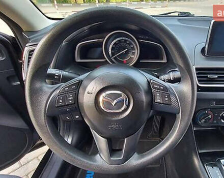 Черный Мазда 3, объемом двигателя 2 л и пробегом 147 тыс. км за 10400 $, фото 10 на Automoto.ua