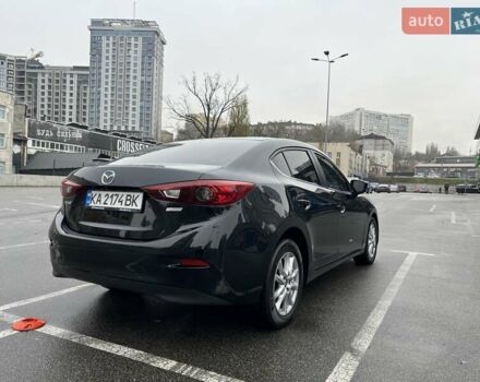 Черный Мазда 3, объемом двигателя 2 л и пробегом 122 тыс. км за 12000 $, фото 16 на Automoto.ua