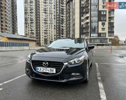 Черный Мазда 3, объемом двигателя 2 л и пробегом 122 тыс. км за 12000 $, фото 7 на Automoto.ua