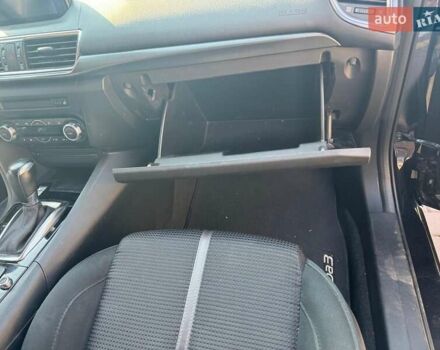 Черный Мазда 3, объемом двигателя 2 л и пробегом 95 тыс. км за 14099 $, фото 3 на Automoto.ua