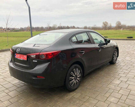 Черный Мазда 3, объемом двигателя 2 л и пробегом 163 тыс. км за 9800 $, фото 5 на Automoto.ua