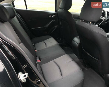 Черный Мазда 3, объемом двигателя 2 л и пробегом 163 тыс. км за 9800 $, фото 13 на Automoto.ua