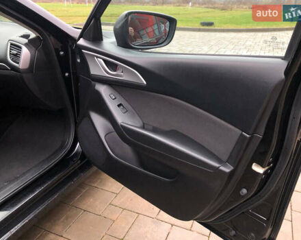 Черный Мазда 3, объемом двигателя 2 л и пробегом 163 тыс. км за 9800 $, фото 10 на Automoto.ua