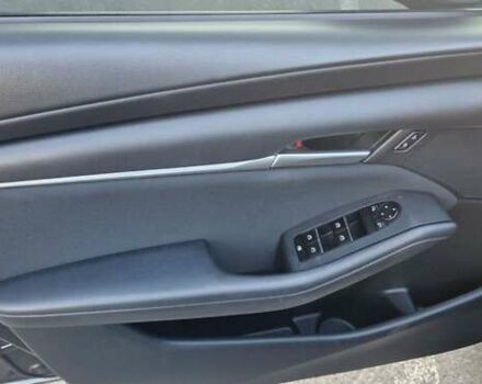 Черный Мазда 3, объемом двигателя 2.49 л и пробегом 40 тыс. км за 17500 $, фото 10 на Automoto.ua