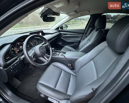 Черный Мазда 3, объемом двигателя 2.49 л и пробегом 31 тыс. км за 19555 $, фото 31 на Automoto.ua