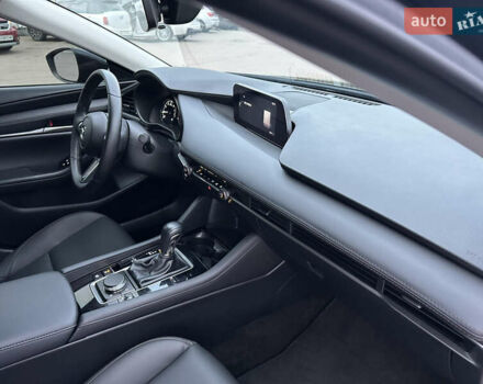 Черный Мазда 3, объемом двигателя 2.49 л и пробегом 31 тыс. км за 19555 $, фото 44 на Automoto.ua