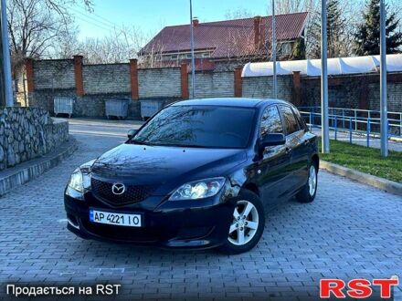 Черный Мазда 3, объемом двигателя 1.6 л и пробегом 232 тыс. км за 4250 $, фото 1 на Automoto.ua