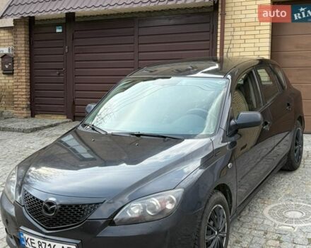 Черный Мазда 3, объемом двигателя 1.6 л и пробегом 360 тыс. км за 3899 $, фото 1 на Automoto.ua