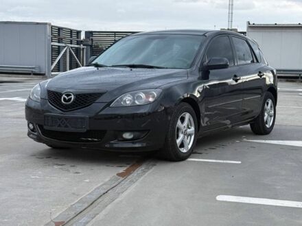 Черный Мазда 3, объемом двигателя 0 л и пробегом 300 тыс. км за 4500 $, фото 1 на Automoto.ua