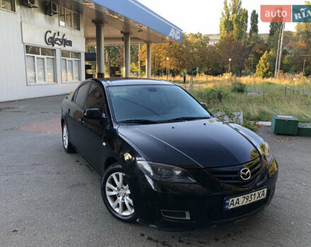 Черный Мазда 3, объемом двигателя 2 л и пробегом 370 тыс. км за 4800 $, фото 1 на Automoto.ua