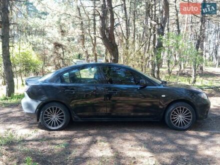 Чорний Мазда 3, об'ємом двигуна 1.6 л та пробігом 255 тис. км за 4000 $, фото 1 на Automoto.ua