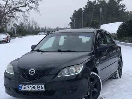 Черный Мазда 3, объемом двигателя 1.6 л и пробегом 296 тыс. км за 4499 $, фото 1 на Automoto.ua