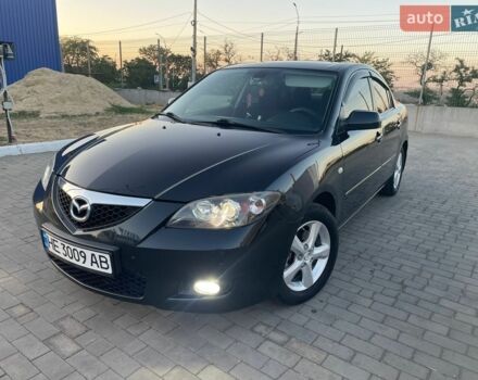 Черный Мазда 3, объемом двигателя 1.6 л и пробегом 280 тыс. км за 6000 $, фото 1 на Automoto.ua