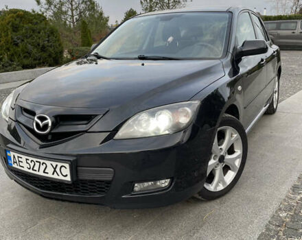 Черный Мазда 3, объемом двигателя 2 л и пробегом 220 тыс. км за 6000 $, фото 1 на Automoto.ua