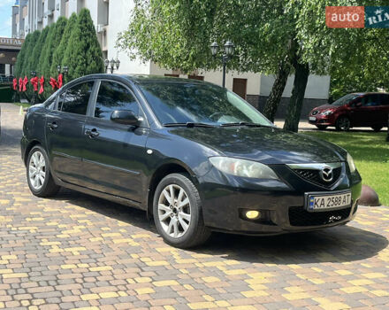 Черный Мазда 3, объемом двигателя 1.61 л и пробегом 220 тыс. км за 4200 $, фото 1 на Automoto.ua