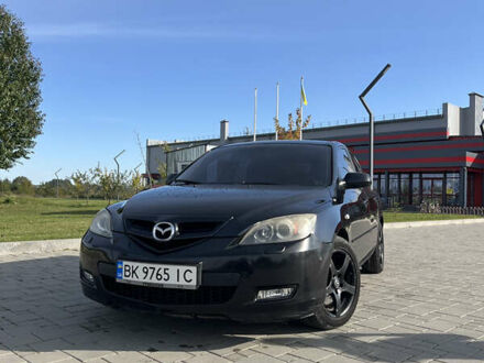 Черный Мазда 3, объемом двигателя 2 л и пробегом 288 тыс. км за 5500 $, фото 1 на Automoto.ua