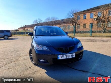Черный Мазда 3, объемом двигателя 1.6 л и пробегом 300 тыс. км за 4700 $, фото 1 на Automoto.ua