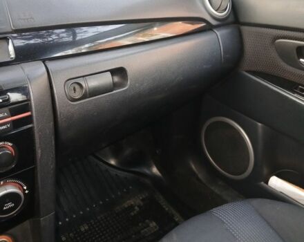 Черный Мазда 3, объемом двигателя 1.6 л и пробегом 245 тыс. км за 3682 $, фото 1 на Automoto.ua