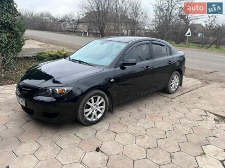 Черный Мазда 3, объемом двигателя 2 л и пробегом 216 тыс. км за 3800 $, фото 1 на Automoto.ua