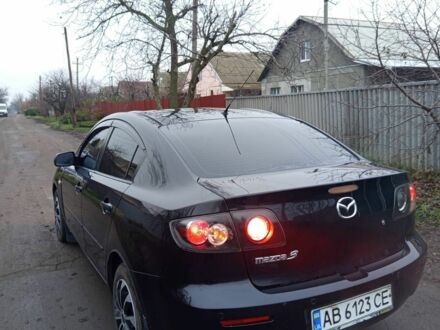 Черный Мазда 3, объемом двигателя 1.6 л и пробегом 160 тыс. км за 5500 $, фото 1 на Automoto.ua