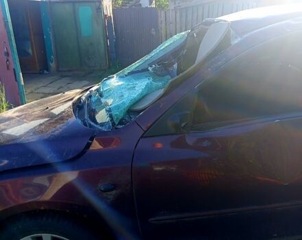 Фиолетовый Мазда 3, объемом двигателя 1.6 л и пробегом 0 тыс. км за 3000 $, фото 1 на Automoto.ua