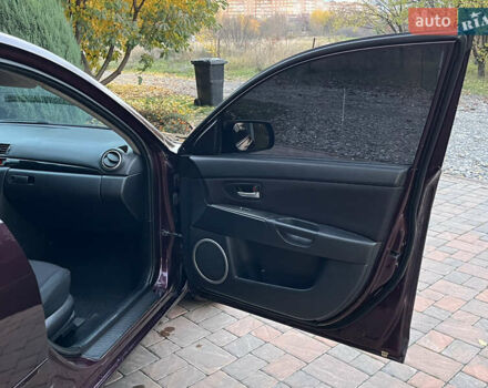 Мазда 3 2007 в Смеле на Automoto.ua Фиолетовый Мазда 3, объемом двигателя 1.6 л и пробегом 250 тыс. км за 4250 $, фото 32 на Automoto.ua