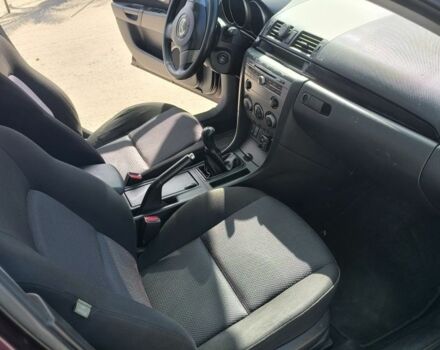 Фиолетовый Мазда 3, объемом двигателя 1.6 л и пробегом 170 тыс. км за 4175 $, фото 7 на Automoto.ua