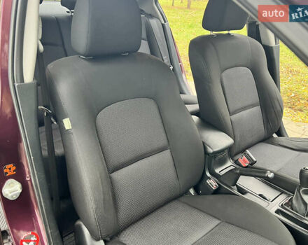 Фиолетовый Мазда 3, объемом двигателя 1.6 л и пробегом 211 тыс. км за 3750 $, фото 27 на Automoto.ua