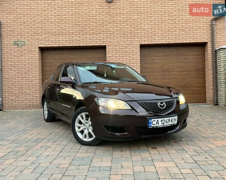 Мазда 3 2007 в Смеле на Automoto.ua Фиолетовый Мазда 3, объемом двигателя 1.6 л и пробегом 250 тыс. км за 4250 $, фото 2 на Automoto.ua