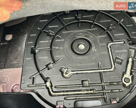 Фиолетовый Мазда 3, объемом двигателя 1.6 л и пробегом 211 тыс. км за 3750 $, фото 36 на Automoto.ua