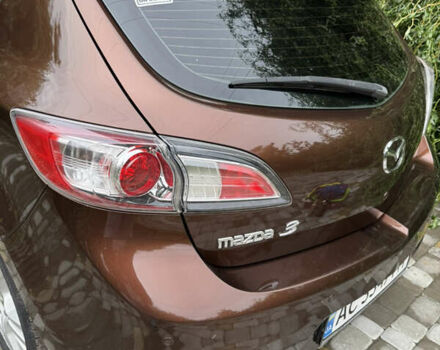 Коричневий Мазда 3, об'ємом двигуна 1.6 л та пробігом 235 тис. км за 7500 $, фото 11 на Automoto.ua